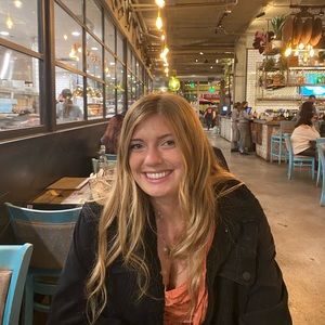 Meet your Posher, Emily